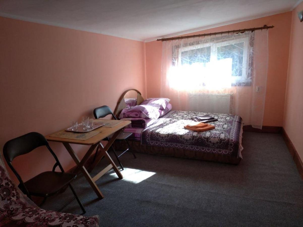 Cheres Hotel Yablunytsya Εξωτερικό φωτογραφία